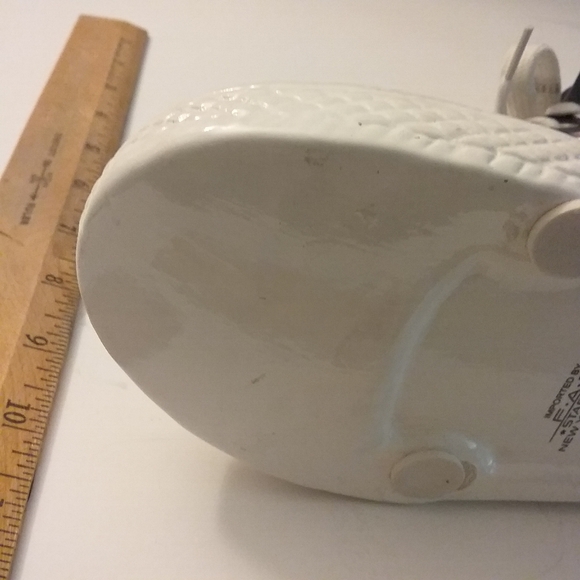 FAB Ceramic Sneaker Piggy Bank with skull designs and real shoe lace great gift - Picture 7 of 7